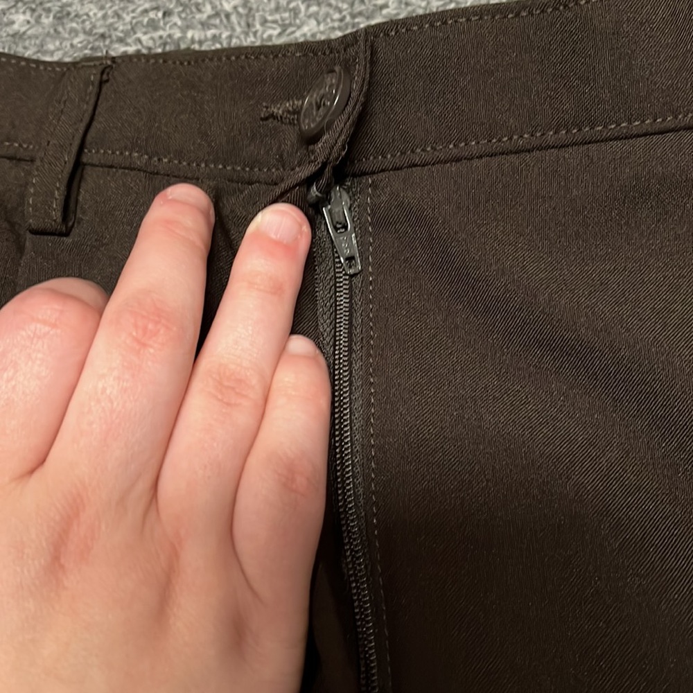❤️Haggar Petite Brown Dress Pants - Picture 3 of 8